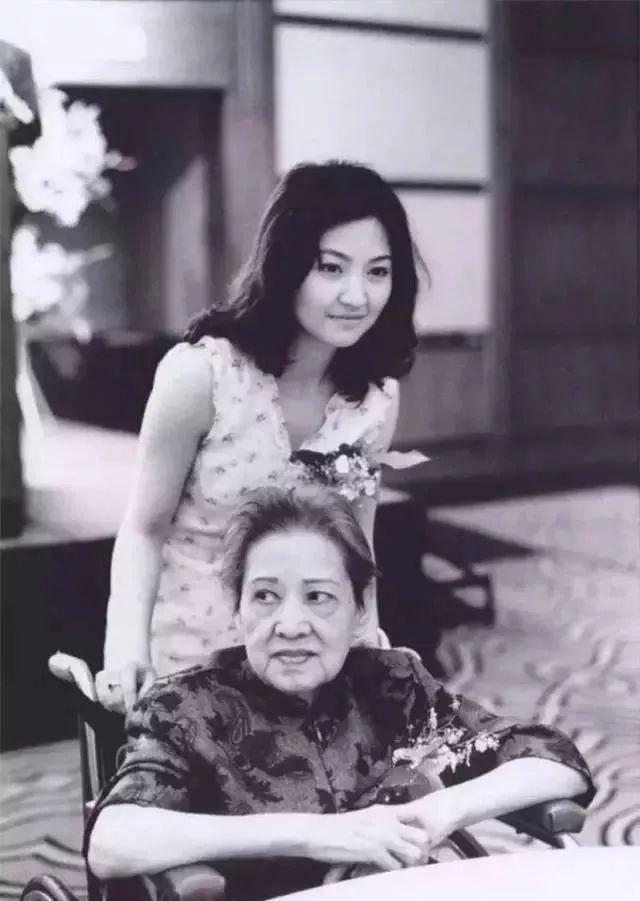 凭借《城南旧事》中“英子”一角一夜成名的沈洁为何销声匿迹了?