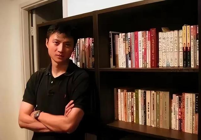 从玉女到“圣母”：周慧敏30年忍辱史撕开娱乐圈婚姻遮羞布