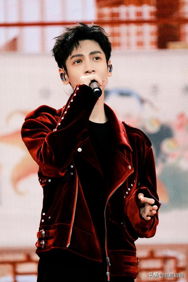 中国女生心中的12位超帅男明星✨你的男神上榜了吗?