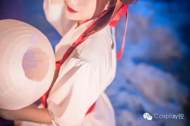 超还原的《吸血姬美夕》，造型美，背景棒，美夕仙如画！