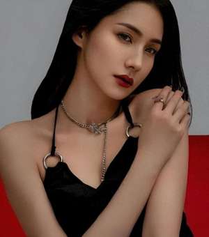 3d肉蒲团之极乐宝(蓝心妍：“三级片” 风暴后，财富如山无人敢近，孤独似海何解？)