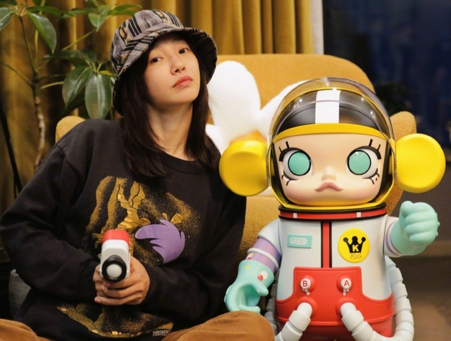 白百何又怀孕了？被拍到大肚照疑似怀三胎，本人微博透露信息不少