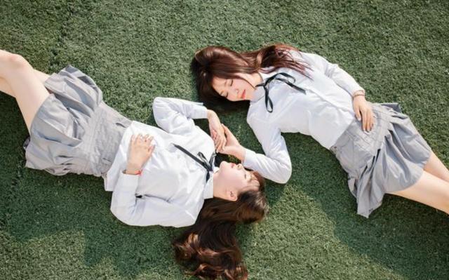 小说:主演的电影快要上映,为了票房,她跟未婚夫假装复合造势