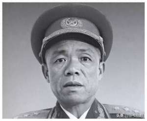 整人专家(他多次刁难徐帅，被称为整人专家，遭撤职后求助韩先楚，结果如何)