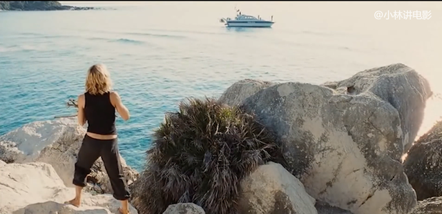 冒险电影：富婆流落荒岛，为了一口食物，甘愿当穷人的奴隶