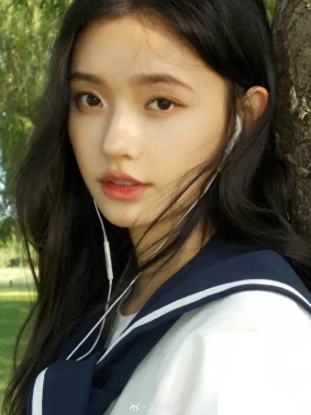 林允：每段爱情都危险，港媒曾报：林允为满足周星驰停经四个月