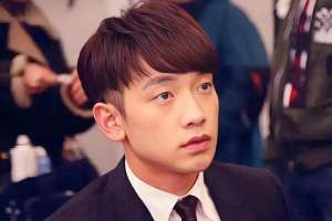 亚洲天王rain(RAIN演唱会深情致敬大S，全场默哀10秒传递跨国哀思)