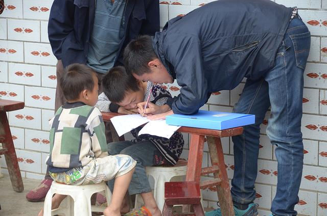 师者｜杭州小伙到毕节深山支教11年，走出上千公里家访路