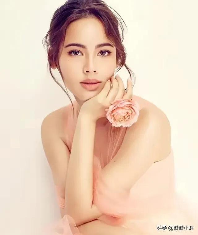 泰国第一人气美女 Yaya 太美了