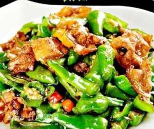 余干辣椒炒肉(江西炒菜推荐)
