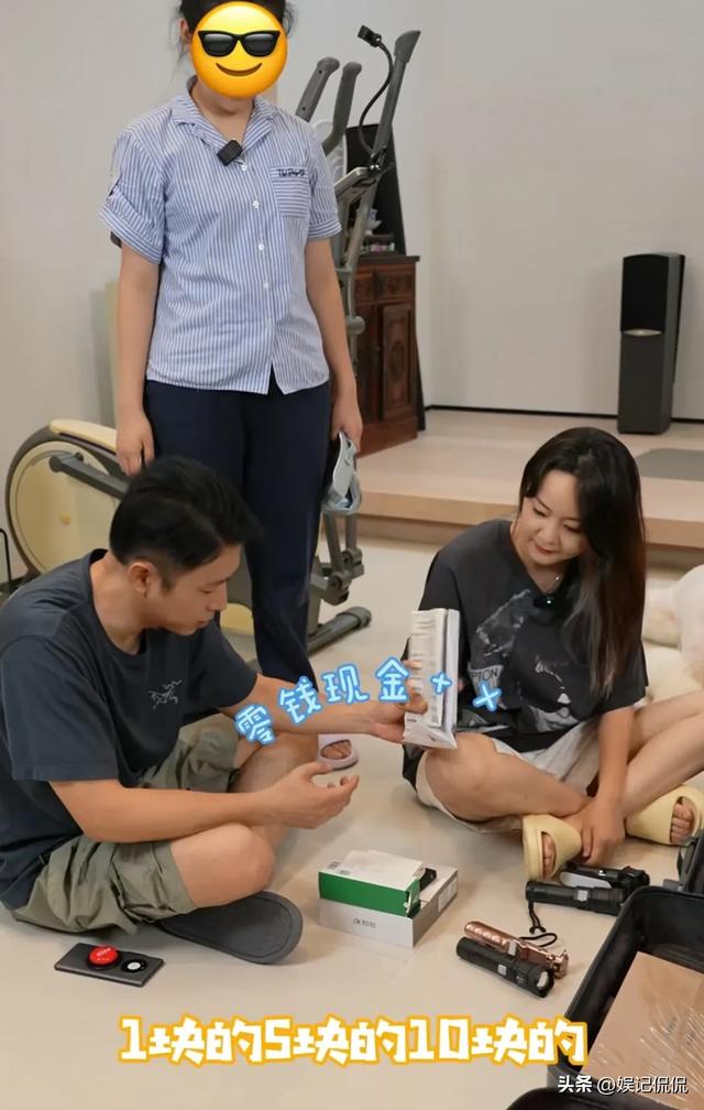 高鑫一家三口罕同框,16岁女儿尼泊尔研学当助教,正脸曝光好秀气