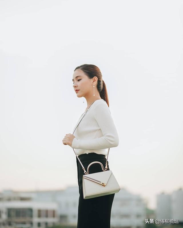 泰星Aom再度被爆是第三者：我跟男友恋爱程序正常，她精神有问题