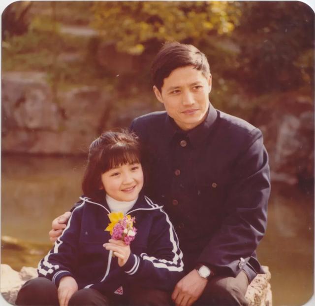 凭借《城南旧事》中“英子”一角一夜成名的沈洁为何销声匿迹了?