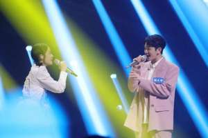 邓见超(来《谁是宝藏歌手》听歌，结果慕了这段神仙感情……)