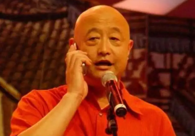 陈寒柏：指责郭德纲欺师灭祖，辱骂北京足球队，认5个干爹当靠山