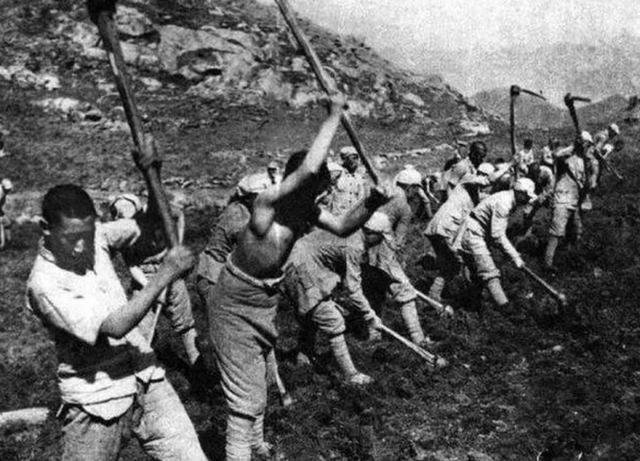 1947年主席犯兵家大忌？孤军深入，严令刘邓不惜代价跃进大别山