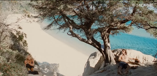 冒险电影：富婆流落荒岛，为了一口食物，甘愿当穷人的奴隶