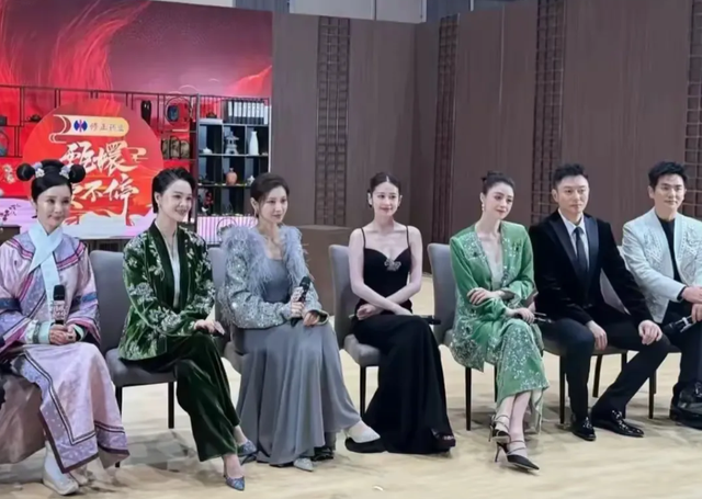 《甄嬛传》13年后重聚，孙俪冷落李学东一幕，揭开娱乐圈残酷真相