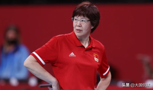 卸任三个月,郎平现身美国和女儿庆生,住豪宅+换新发型过圣诞节
