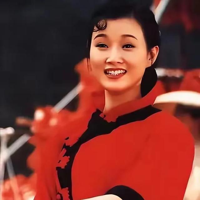 58岁宋祖英近况罕见曝光：住北京豪宅，身材丰腴，皮肤光滑不显老