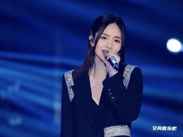 揭秘歌坛背后的宝藏!盘点十位歌声动人却低调内敛的内地歌手