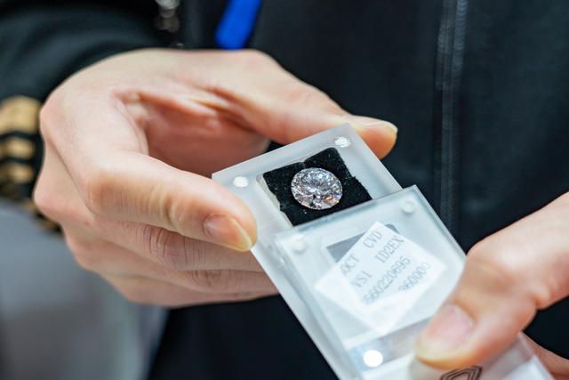 春节和情人节能让“人工钻石”行情触底反弹吗？