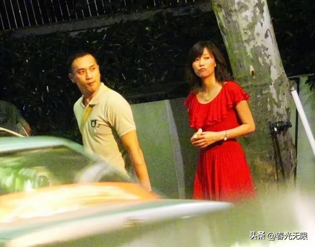 她私生活有多混乱？和成龙深夜醉酒后激吻，著名作家不惜为其离婚