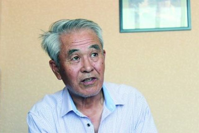 1986年于德水以寻亲代表团长赴日本，最终拒绝挽留回到养父母身边