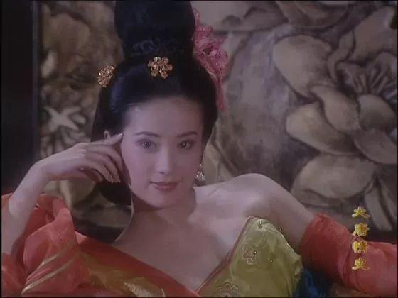 42岁张彤近况，接连两部新剧来袭，生活照颜值太高