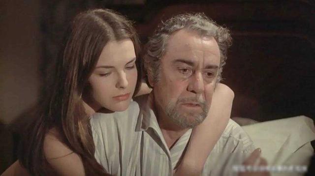 【法国伦理片】《朦胧的欲望》:欲望与现实交织的列车之旅