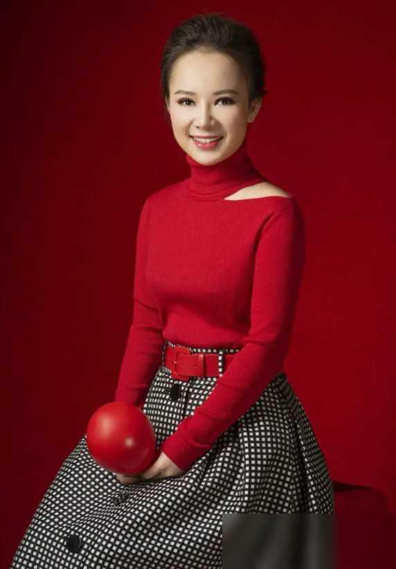 刘赛嫁河南农民成赢家！结婚9年未育，如今人生巅峰！