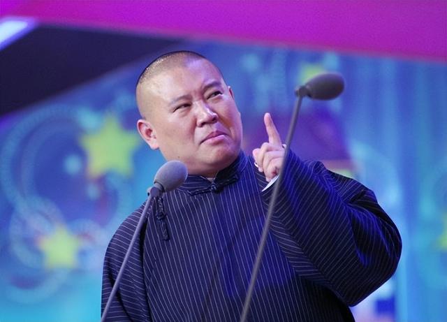 谁是郭德纲的贵人？为什么他只提张文顺大鹏，却忘了导演段嵘
