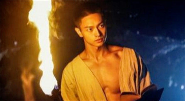 网大版“加勒比海盗”上线，5天票房才215万，口碑两极分化严重