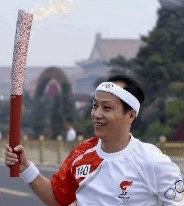 刘继红:与罗京结婚21年生一子,丈夫去世后转嫁富商,她现状如何