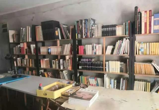 流浪大师沈巍:退网后变身专家,跟女粉丝关系亲密却不承认