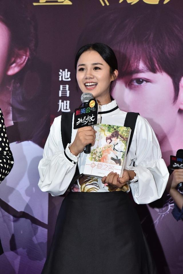 被偶像公主抱是什么滋味?旋风一般的感觉~