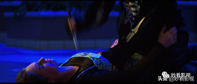 三部曲蹒跚起步——《恐惧街》