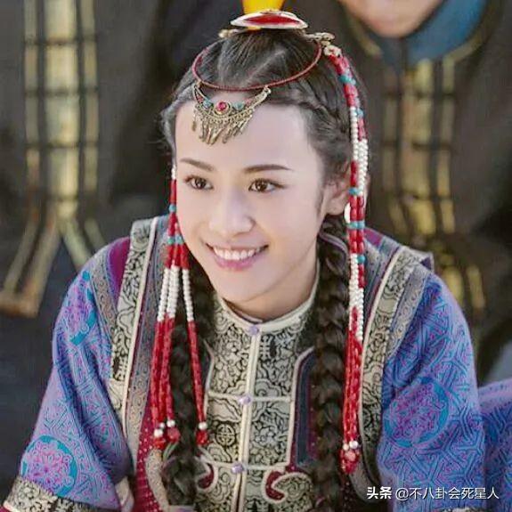 新《天龙八部》“最美”木婉清，因《庆余年》走红，和肖战搭过戏