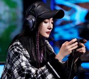 王者荣耀天赐(王者荣耀:沈腾和天赐开黑,主动放弃本命安琪拉,就是想赢一把)