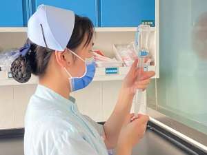 唐家丽(生死瞬间 90后女护士勇救跳楼病人)