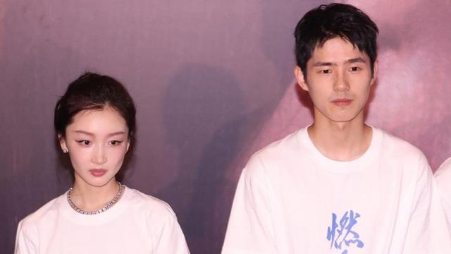 从风光无限到糊咖抱团,周冬雨刘昊然曝惊天大瓜?