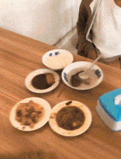 她是主演《肉蒲团》的3D女神，如今混迹直播间，颜值大变