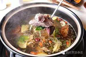 牛鞭火锅(迅猛开店的特色小众火锅“清汤黄牛肉”，“开明牛蹄花”……)