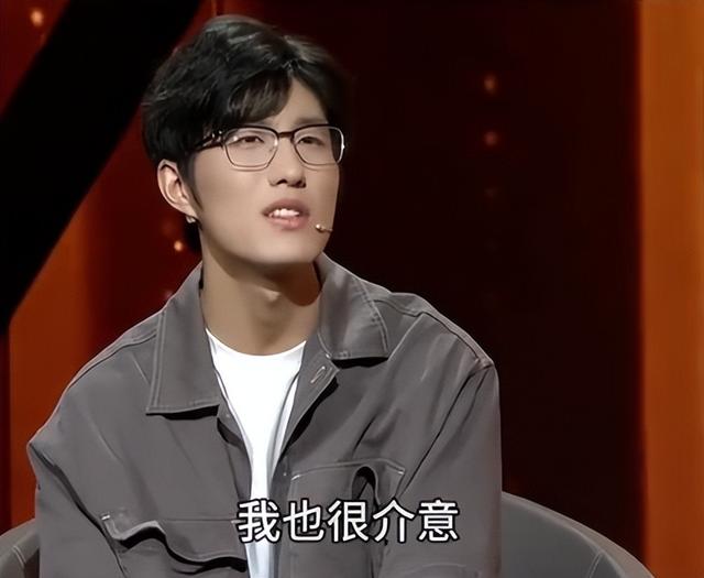 19岁小伙恋上39岁单亲妈妈,将女友宠成宝,还没结婚都怀上二胎了
