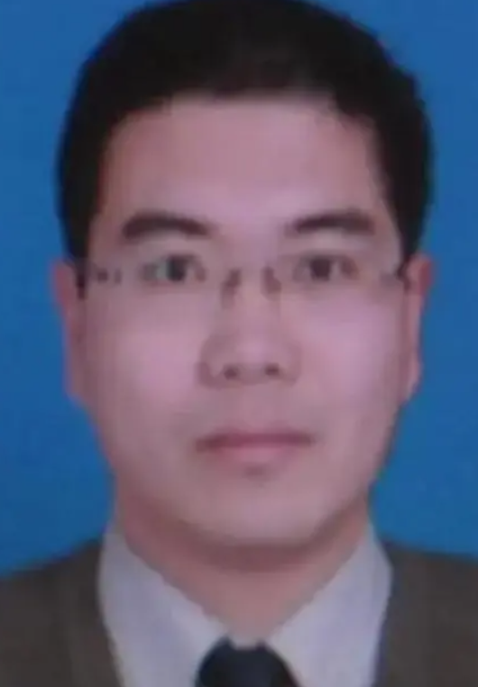 2011年,农大博士男扮女装27刀捅死怀孕妻子,他究竟经历了什么?