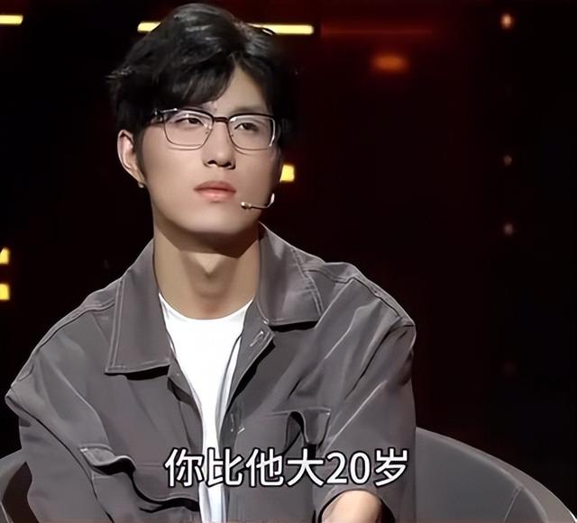 19岁小伙恋上39岁单亲妈妈,将女友宠成宝,还没结婚都怀上二胎了