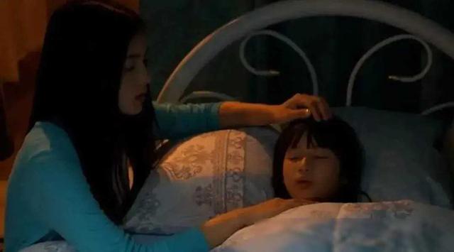 经典香港大尺度“三级片”《花街柳巷》，内容引起深思。值得一看