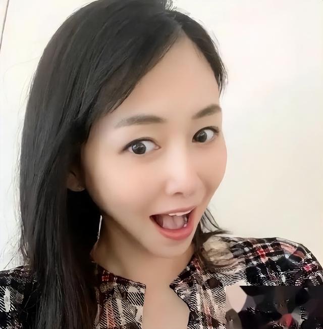 惊艳登场！杉原杏璃，身材绝美引瞩目魅力无限，谁能抵挡这诱惑？