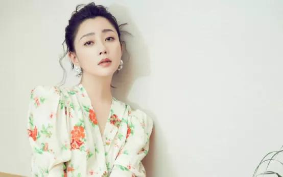 《幸福二重奏》太扑街，殷桃脸垮状态被曾黎吊打，配角成唯一看点