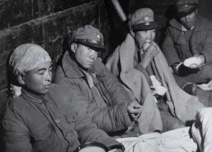 军痞(500万解放军近一半是俘虏,不怕他们投降吗?毛主席这三招太高明)